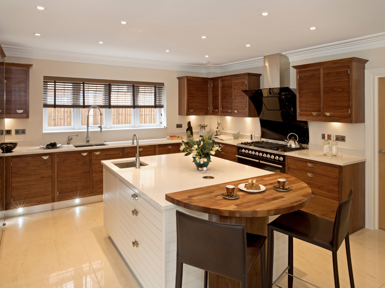 thiet ke phong bep cho nha pho